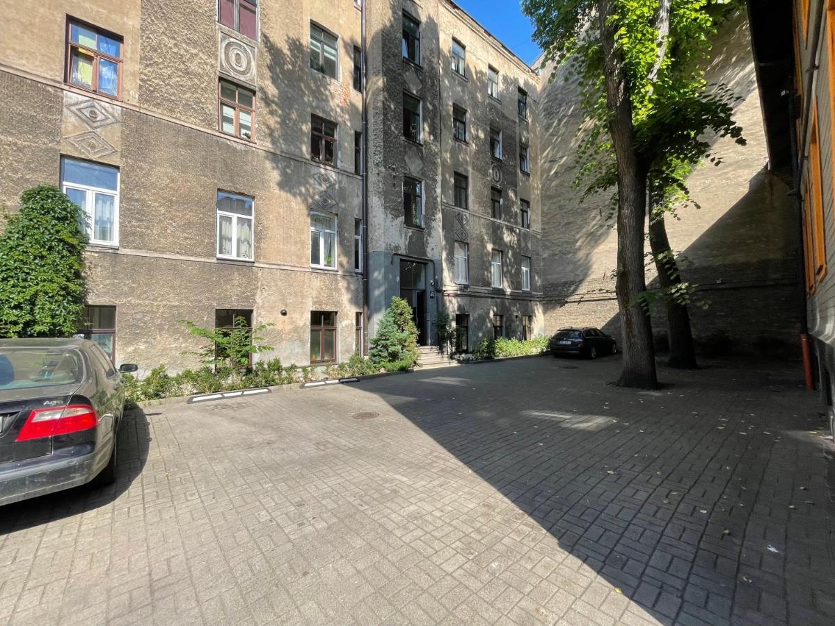 Cozy Home Matisa Apartment, Free Parking, Self Check-In Riga Exterior foto